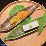 らん亭～ 美日庵 - 余市産のムラサキ海胆と礼文島産のバフン海胆の味比べと胡麻豆富