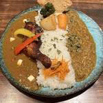 エイト カリィ - スパイスカレー、無水カレーのあいがけ、ご飯大盛り