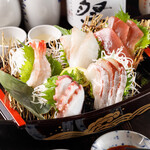 Assortment of 5 pieces of sashimi