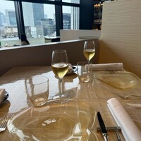 ベージュ アラン・デュカス 東京 - 