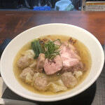 らーめん 鉢ノ葦葉 - ちゃーしゅーわんたん麺(塩)