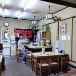 くり新 - 店内