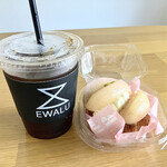 EWALU times - アイスコーヒーと桃のタルトみたいなの