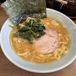 寿々喜家 - ラーメン（並）開店1巡目スープバッチリ！