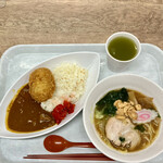 Kishouchou Shokudou - カレー400円にコロッケ＋100円に豚骨ニンニクラーメン500円