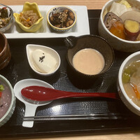 ヒル薬膳粥・ヨル貝料理カイノクチ - 