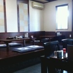 あかさわ家 - 店内も和風で統一