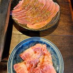 Yakiniku Hahitokuchime Daruma - 