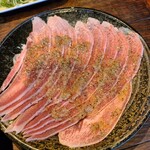 焼肉はひとくちめ だるま - 