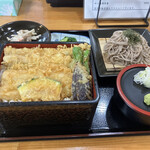 和楽 - 料理写真:穴子天重と蕎麦のセット1150円