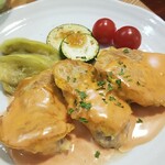 キッチン ブルー グローブ - 豚ヒレ肉ピカタのアップ