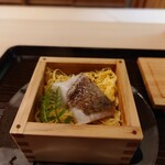 片折 - ノドグロの蒸し寿司