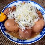 Motsuyaki Nikomi Tsuruta - 牛煮込みと煮玉子