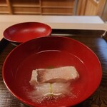 片折 - 甘鯛と新玉葱の椀物