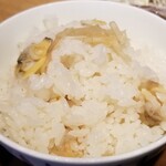 大かまど飯 寅福 - アサリと新生姜の炊き込みご飯。