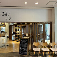 24/7 restaurant -  24/7 restaurant -