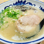 元祖 糸島ラーメン銅羅 福岡空港店 - 