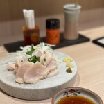 Sumibiyakitori Shiki - 胸肉たたき低温調理