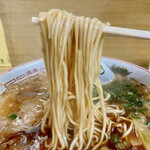 尾道ラーメン 味億 - 麺のアップです。（2023.6 byジプシーくん）