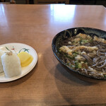 大幸うどん - 料理写真:おにぎり[¥160]ごぼ天そば大盛[¥490+¥100]