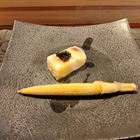 肉割烹 五平 - とうもろこしの葛豆腐キャビアのせ