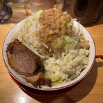 特選ラー油 肉そば 寅や - G系寅やラーメン 小+ヤサイ+ニンニク