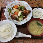 中華 丸長 - 酢豚定食 900円