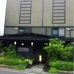 Bikuni Kankou Hausu - 宿の外観
