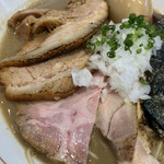 SCLabo - 特製中華そば濃厚のチャーシュー達