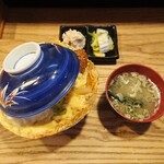 とんかつ めし処 長屋 - 卵とじカツ丼 900円