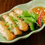Thai-style shrimp cutlet [Totman Kung]