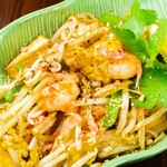 Thai style Yakisoba (stir-fried noodles) [Pad Thai]