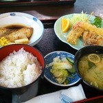海鮮､定食､天ぷらと酒 舟源 - 