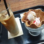 「ティラミス」と「フラーゴラ」のジェラート