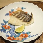 すし小粋 - マナガツオの焼物、脂たっぷり
