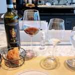 La Brianza - 並〜んだ並〜んだシャルドネからのピエモンテの赤。ピエモンテの赤イタリアっぽい印象とまろっとふくよかさもあり美味しかったです