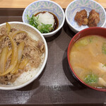 Sukiya - 牛丼並400円＋おろしポン酢150円＋とん汁200円＋からあげ２個110円