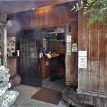Omorodonchi - お店入口