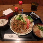 おもろ殿内 - あぐー豚しょうが焼き定食（汁→小そばに変更＋￥100）￥1,080