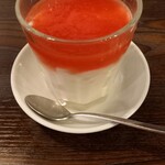 シャンウェイ 本店 - スイカソースの杏仁豆腐