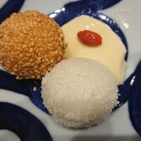 中華旬彩 森本 - 杏仁豆腐、胡麻団子、ココナッツ団子