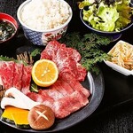 Lunch only!! “Yakiniku (Grilled meat) Doraku Gozen Course” 4,400 yen ⇒ 3,080 yen