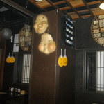 Nakamura - 日本の古民家を彷彿する落ち着きのある店内