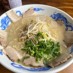 ひばりラーメン - 料理写真: