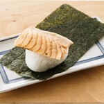 Onigiri (salmon)