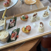 ザ タヴァン グリル＆ラウンジ - 