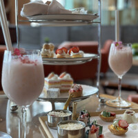 ザ タヴァン グリル＆ラウンジ - 