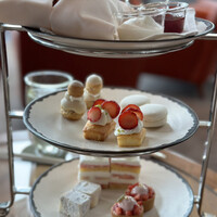 ザ タヴァン グリル＆ラウンジ - 