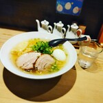 塩らー麺 本丸亭 横浜店 - 