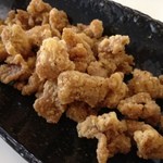 ウリウリカフェ - 鳥の皮揚げ